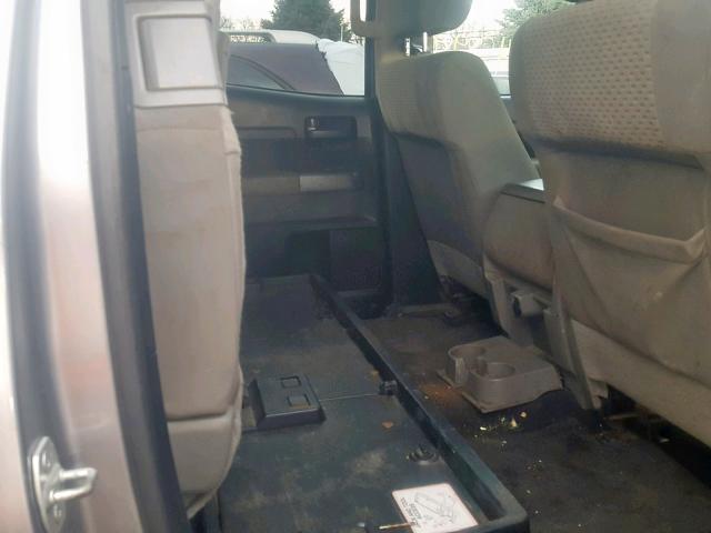 5TFCY5F1XCX013952 - 2012 TOYOTA TUNDRA DOU 银色 照片 6