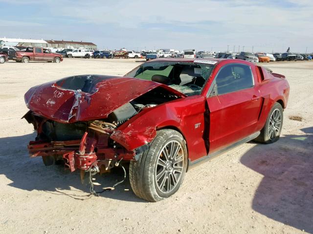 1ZVBP8CH2A5157566 - 2010 FORD MUSTANG GT RED photo 2