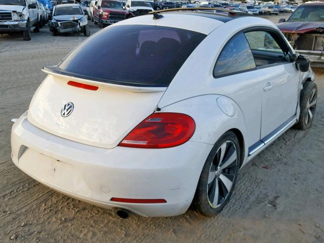 3VWV67AT5CM656070 - 2012 VOLKSWAGEN BEETLE TUR WHITE photo 4