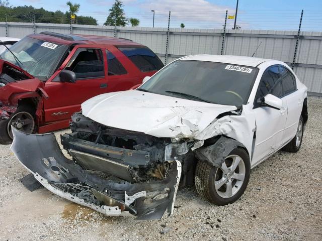 JM1BK123541163162 - 2004 MAZDA 3 S WHITE photo 2