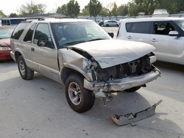 1GNCS18W2YK156943 - 2000 CHEVROLET BLAZER BROWN photo 1