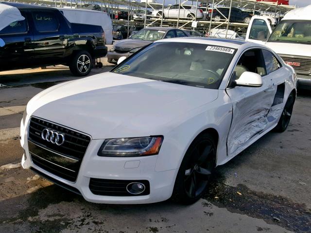 WAUDK78T59A028383 - 2009 AUDI A5 QUATTRO WHITE photo 2