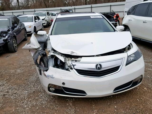 19UUA8F58DA013421 - 2013 ACURA TL TECH WHITE photo 9