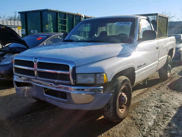 3B7KC26Z3YM208058 - 2000 DODGE RAM 2500 WHITE photo 2