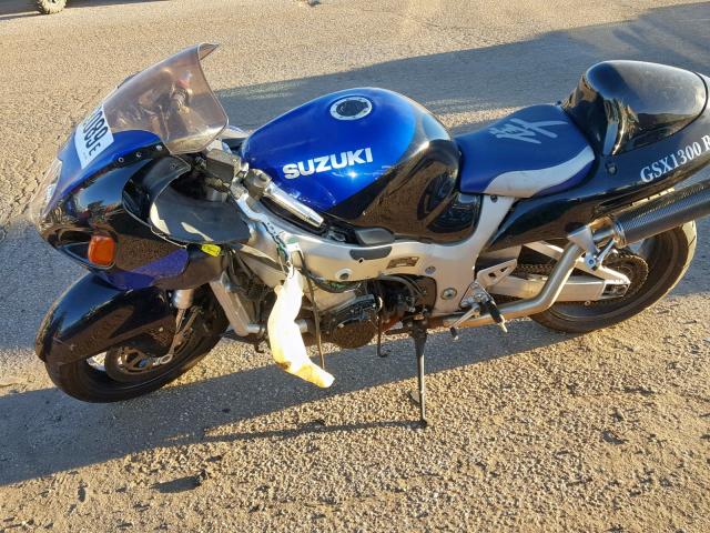 JS1GW71A022102445 - 2002 SUZUKI GSX1300 R BLUE photo 9