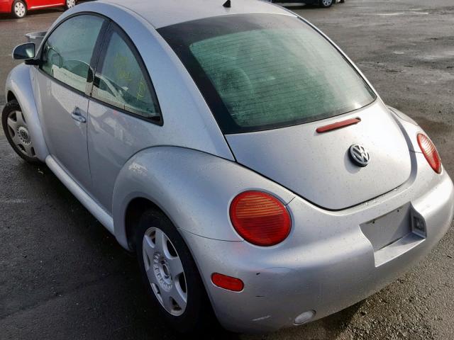 3VWCC21C9YM442905 - 2000 VOLKSWAGEN NEW BEETLE SILVER photo 3