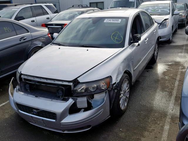 YV1MS390762186434 - 2006 VOLVO S40 2.4I SILVER photo 2