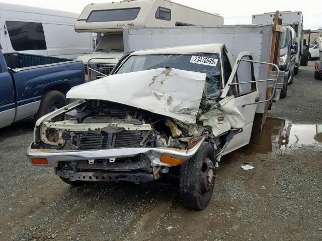 JT5VN94T8K0001847 - 1989 TOYOTA PICKUP CAB WHITE photo 2