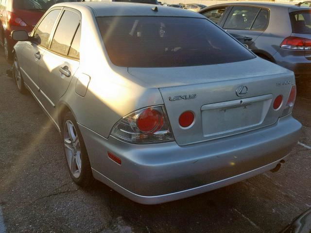 JTHBD192320059018 - 2002 LEXUS IS 300 SILVER photo 3