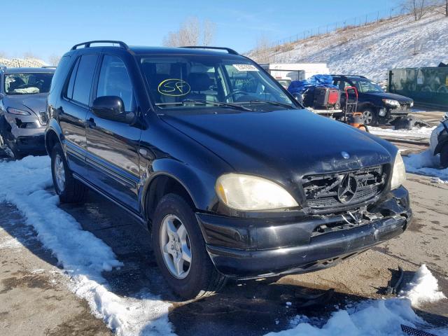 4JGAB54E41A267635 - 2001 MERCEDES-BENZ ML 320 BLACK photo 1