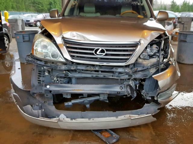 JTJBT20X150094547 - 2005 LEXUS GX 470 GOLD photo 9