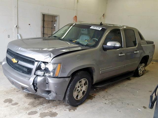 3GNFK12357G170384 - 2007 CHEVROLET AVALANCHE GRAY photo 2