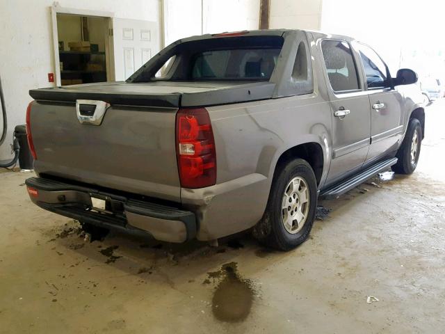 3GNFK12357G170384 - 2007 CHEVROLET AVALANCHE GRAY photo 4