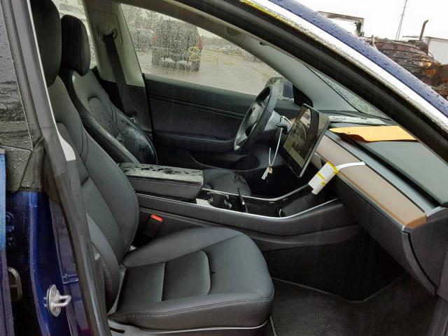 5YJ3E1EA7JF075982 - 2018 TESLA MODEL 3 ლურჯი ფოტო 5