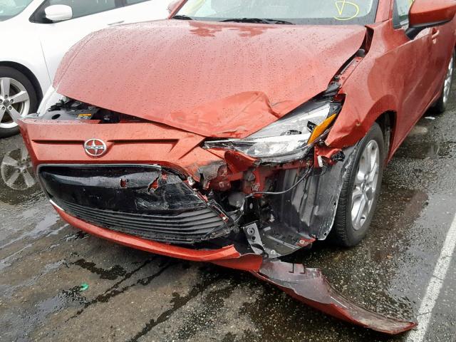 3MYDLBZV3GY102543 - 2016 TOYOTA SCION IA RED photo 9