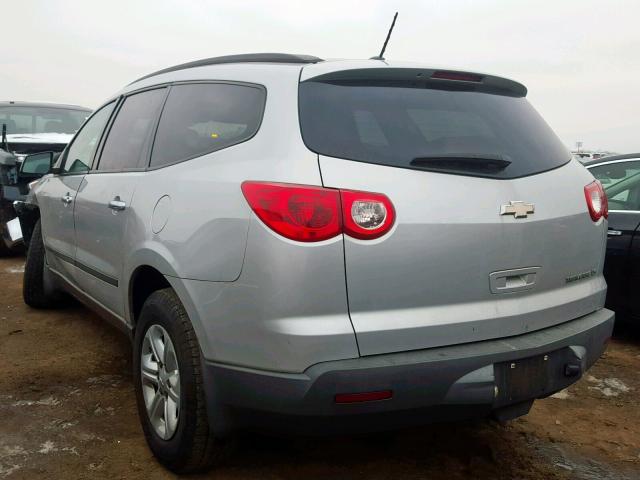 1GNKRFEDXBJ335476 - 2011 CHEVROLET TRAVERSE L SILVER photo 3