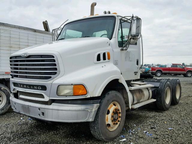 2FWJA3CV04AM70520 - 2004 STERLING TRUCK AT 9500 WHITE photo 2