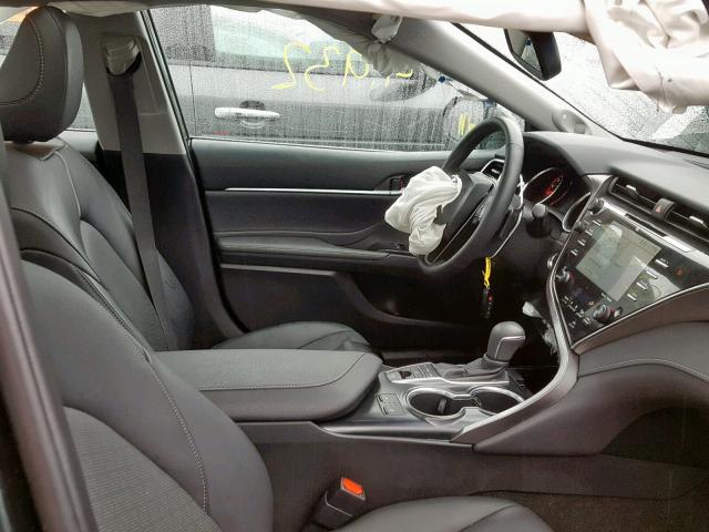 4T1BZ1HK5JU010717 - 2018 TOYOTA CAMRY XSE BLACK photo 5