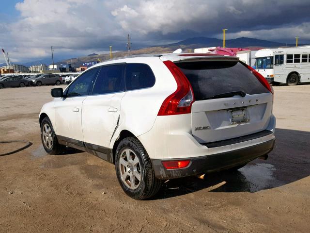 YV4952DL7B2138700 - 2011 VOLVO XC60 3.2 WHITE photo 3