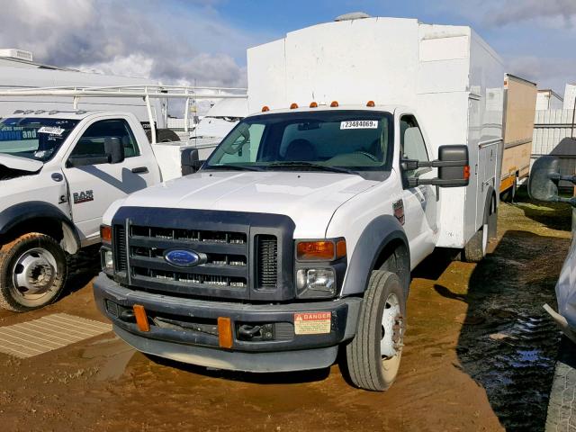 1FDAF56R08EB86641 - 2008 FORD F550 SUPER WHITE photo 2