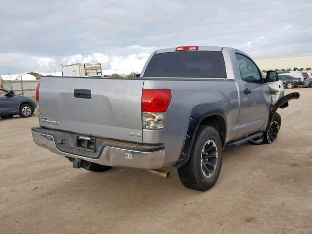 5TFKV52128X002610 - 2008 TOYOTA TUNDRA SILVER photo 4