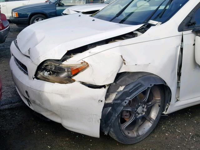 JTKDE177950020372 - 2005 TOYOTA SCION TC 白色 照片 9