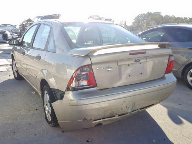 1FAHP34N97W268922 - 2007 FORD FOCUS ZX4 GOLD photo 3