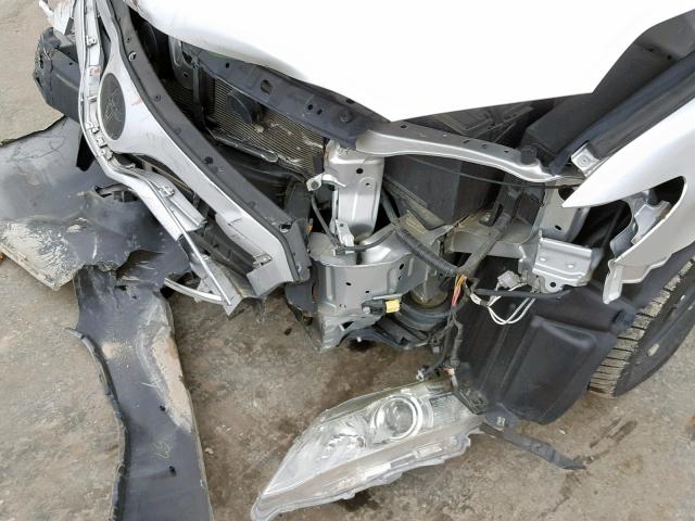 4T1BF3EK2BU711256 - 2011 TOYOTA CAMRY BASE SILVER photo 9