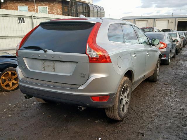 YV4902DZ1D2441879 - 2013 VOLVO XC60 T6 GRAY photo 4