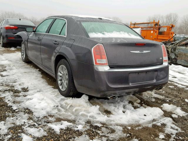 2C3CCAAGXDH626974 - 2013 CHRYSLER 300 GRAY photo 3