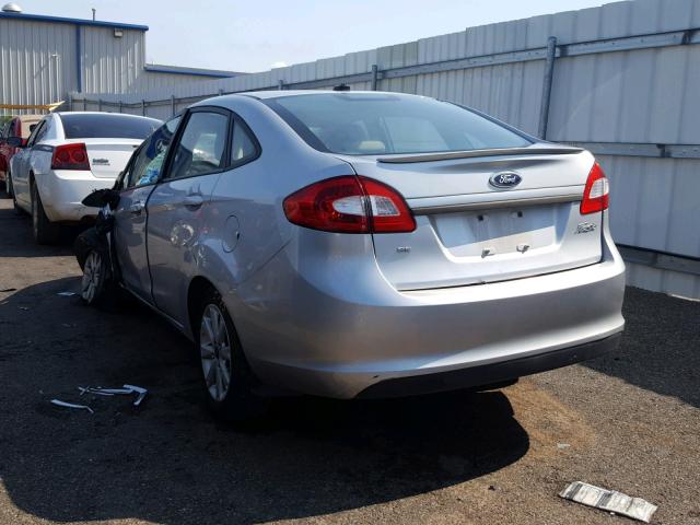 3FADP4BJ9DM144214 - 2013 FORD FIESTA SE SILVER photo 3