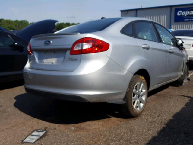 3FADP4BJ9DM144214 - 2013 FORD FIESTA SE SILVER photo 4