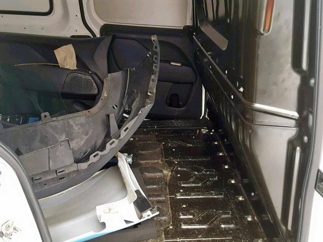 ZFBERFAT0F6195727 - 2015 RAM PROMASTER 白色 照片 6