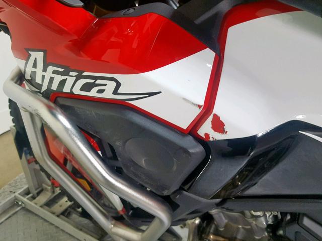 JH2SD0442GK000405 - 2016 HONDA CRF1000 RED photo 15