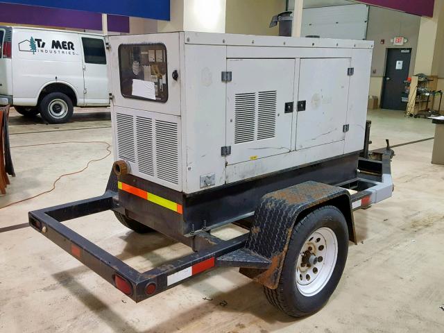 1Z9BU1123ZL99900A - 2004 UNKN GENERATOR WHITE photo 4