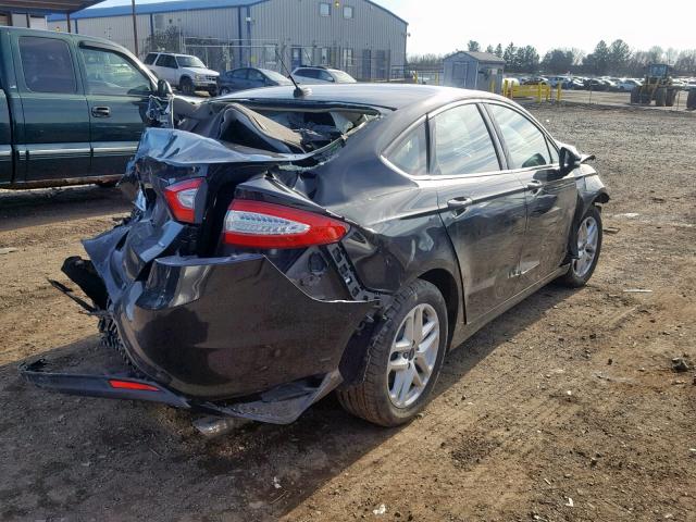 1FA6P0H78E5402470 - 2014 FORD FUSION SE BLACK photo 4