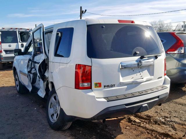 5FNYF4H29FB038416 - 2015 HONDA PILOT LX WHITE photo 3