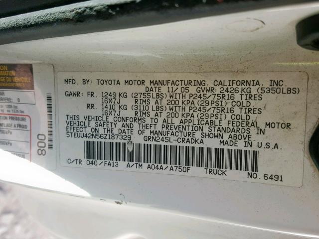 5TEUU42N56Z187329 - 2006 TOYOTA TACOMA ACC WHITE photo 10