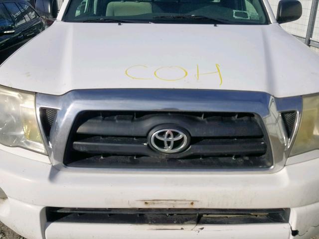 5TEUU42N56Z187329 - 2006 TOYOTA TACOMA ACC WHITE photo 7