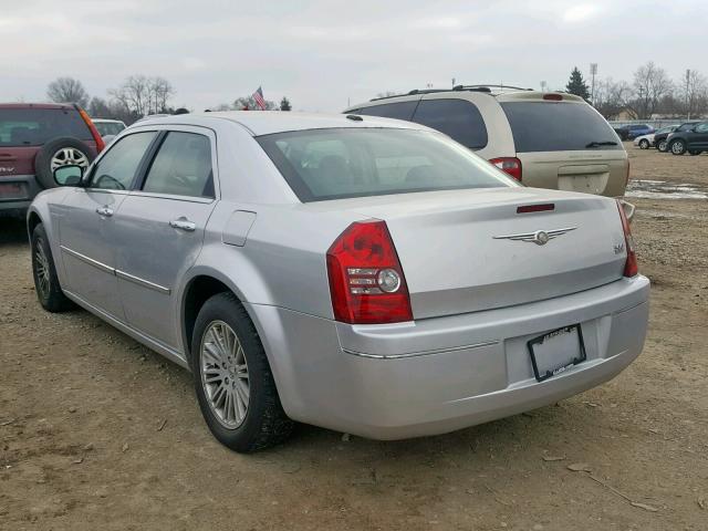 2C3CA5CV7AH182781 - 2010 CHRYSLER 300 TOURIN SILVER photo 3