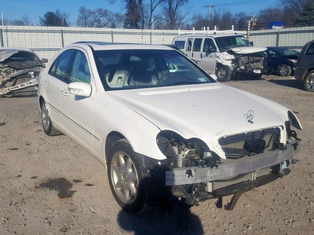 WDBRF61J32E008727 - 2002 MERCEDES-BENZ C 240 WHITE photo 1