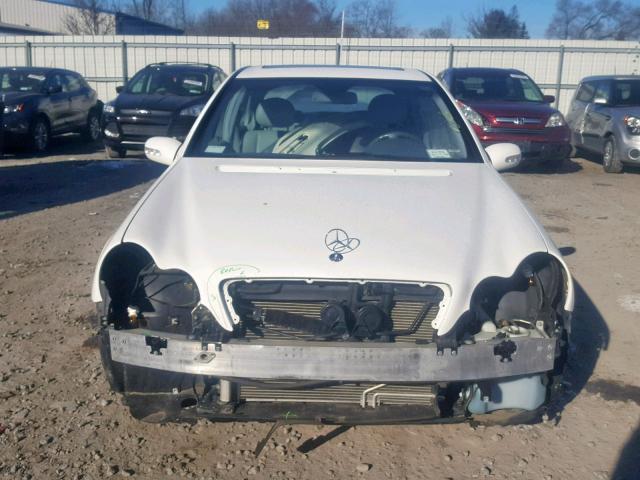 WDBRF61J32E008727 - 2002 MERCEDES-BENZ C 240 WHITE photo 9