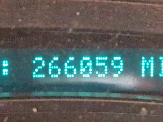 1GNEC16Z85J224165 - 2005 CHEVROLET SUBURBAN C WHITE photo 8