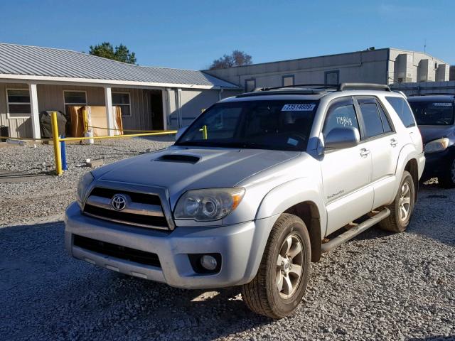 JTEBU14R860097805 - 2006 TOYOTA 4RUNNER SR 银色 照片 2
