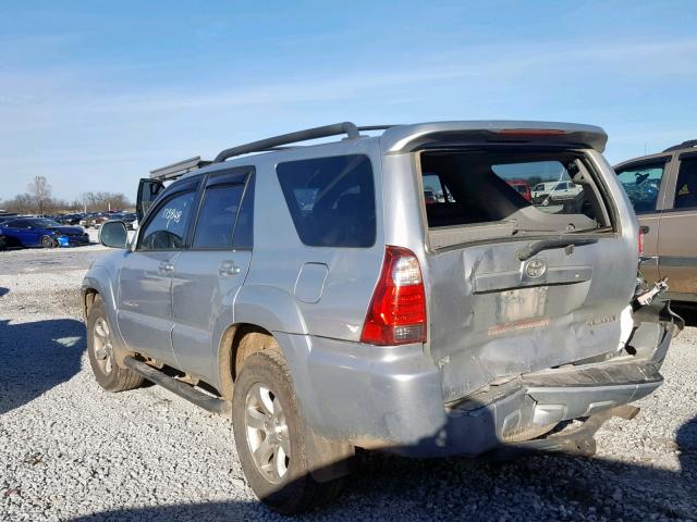 JTEBU14R860097805 - 2006 TOYOTA 4RUNNER SR 银色 照片 3