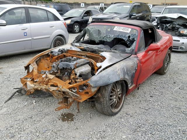 JM1NB353350412974 - 2005 MAZDA MX-5 MIATA RED photo 2