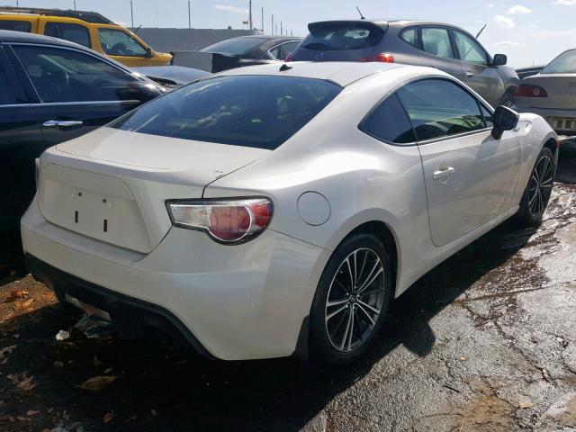 JF1ZNAA1XD2700856 - 2013 SCION FRS WHITE photo 4