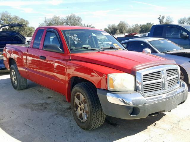 1D7HE42N35S308236 - 2005 DODGE DAKOTA SLT RED photo 1