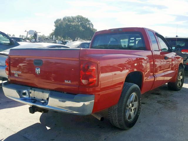 1D7HE42N35S308236 - 2005 DODGE DAKOTA SLT RED photo 4