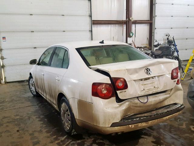 3VWRL8AJ8AM135694 - 2010 VOLKSWAGEN JETTA TDI WHITE photo 3